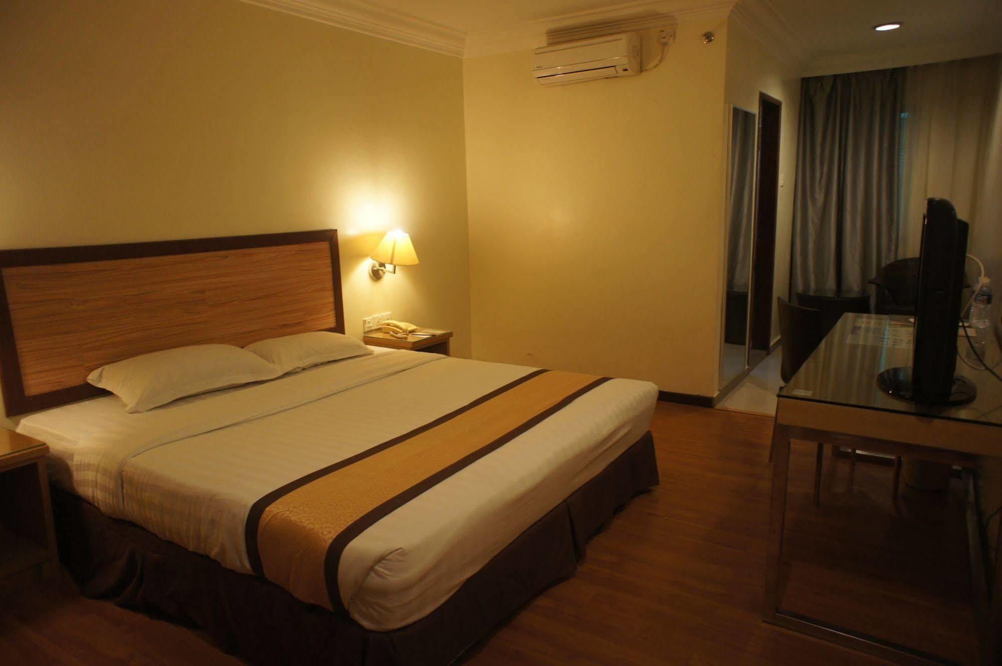 Tyng Garden Hotel SDK Extérieur photo