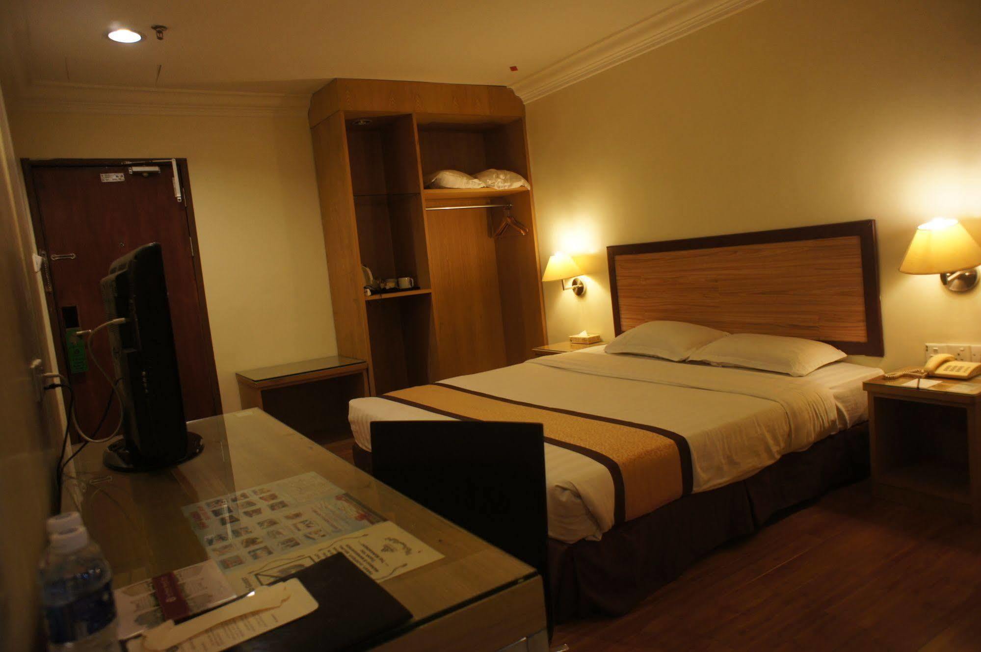 Tyng Garden Hotel SDK Extérieur photo