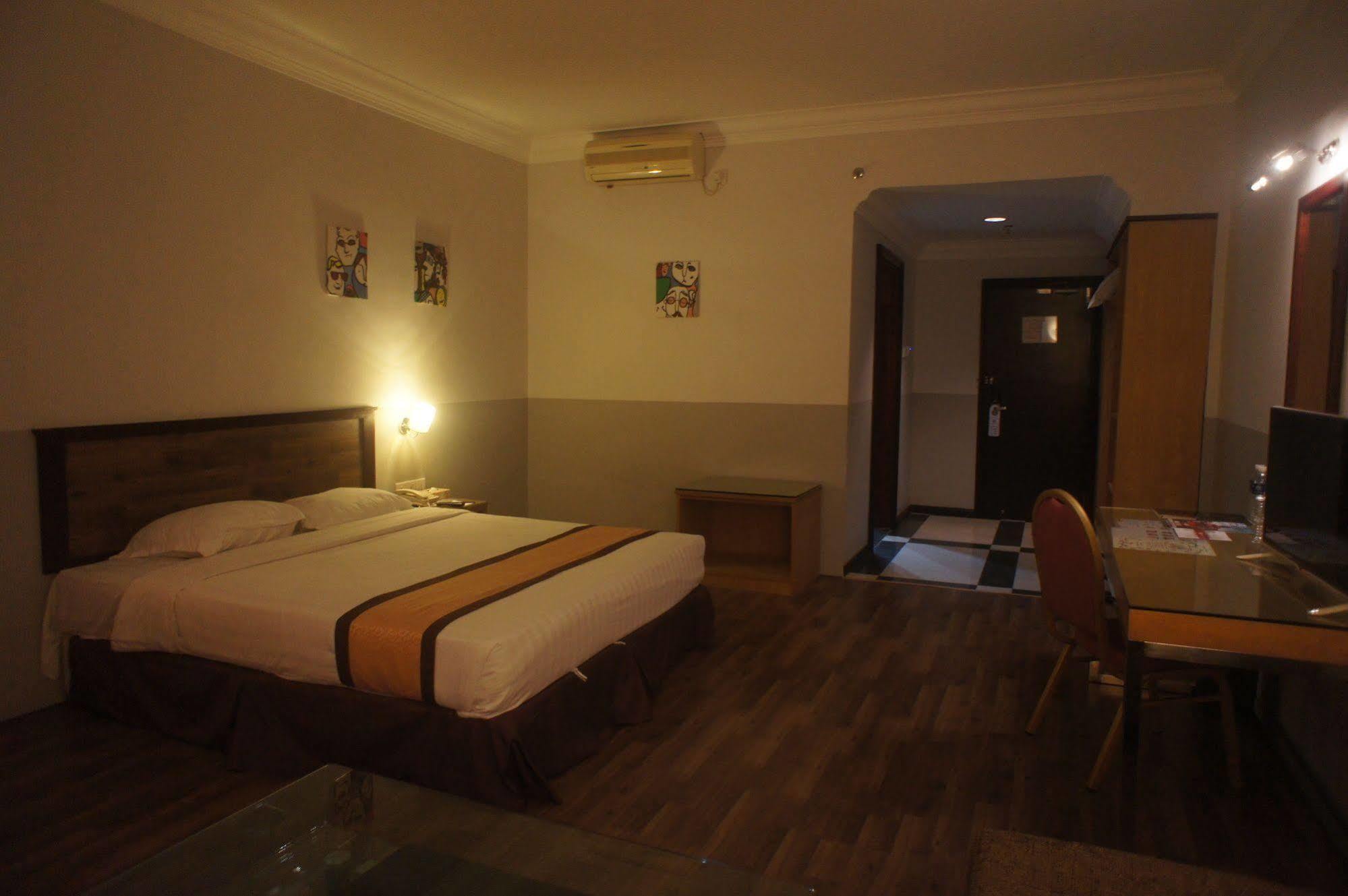 Tyng Garden Hotel SDK Extérieur photo
