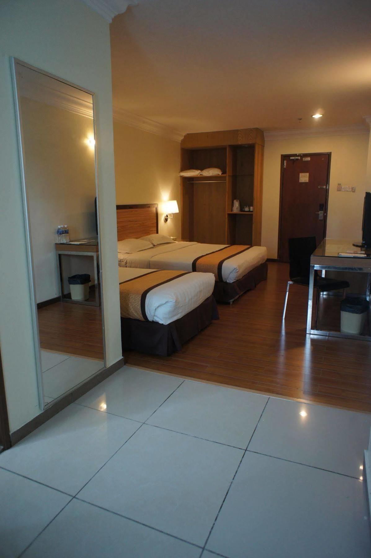 Tyng Garden Hotel SDK Extérieur photo
